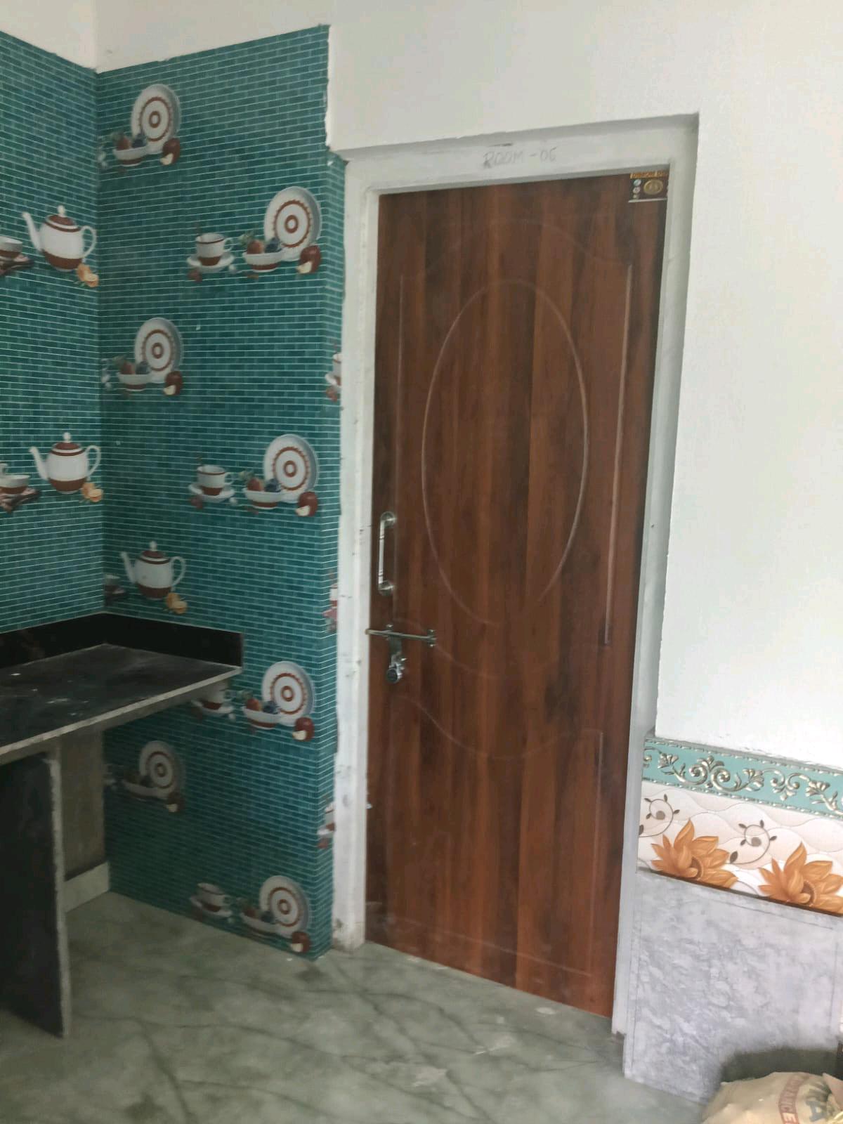 1BHK Room for Rent in Sriniketan photo 4